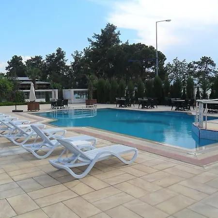 Grand Nicea Hotel
