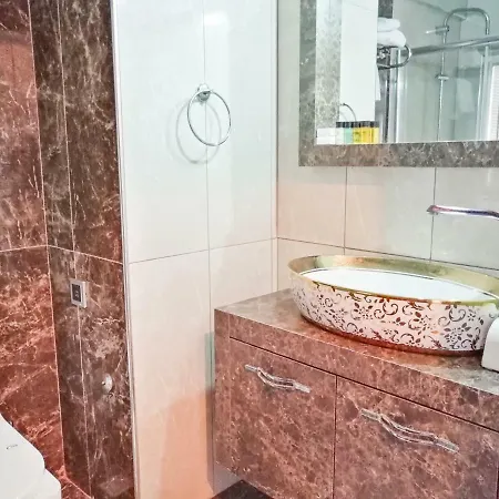 Grand Nicea Hotel 3*