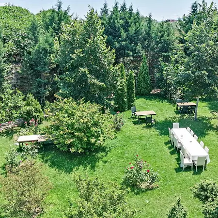 Grand Nicea Hotel