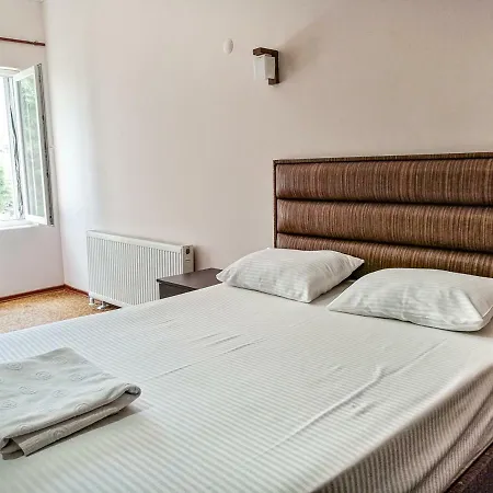 Grand Nicea Hotel 3*